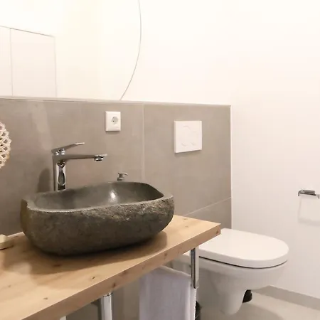 Mv Roemervilla, Lofts & Penthouses Mit Traumhaftem Moselpanoramablick Und Sauna *