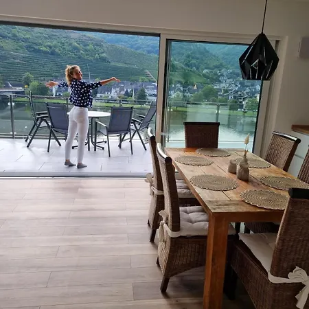 Mv Roemervilla, Lofts & Penthouses Mit Traumhaftem Moselpanoramablick Und Sauna *