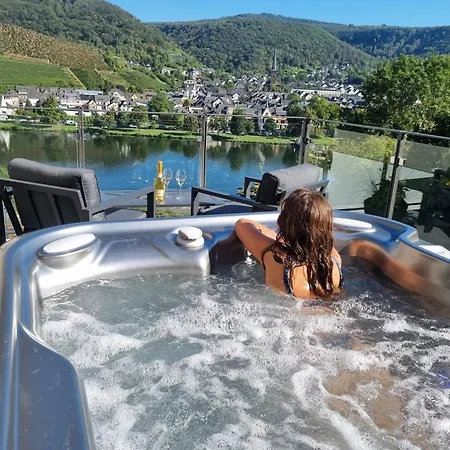 Mv Roemervilla, Lofts & Penthouses Mit Traumhaftem Moselpanoramablick Und Sauna