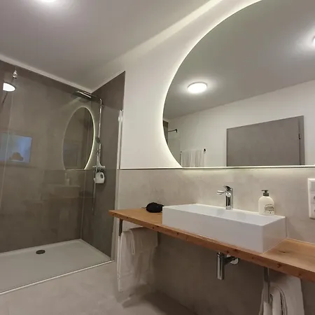Mv Römervilla, Lofts&penthouses Mit Traumhaftem Moselpanoramablick Und Sauna *